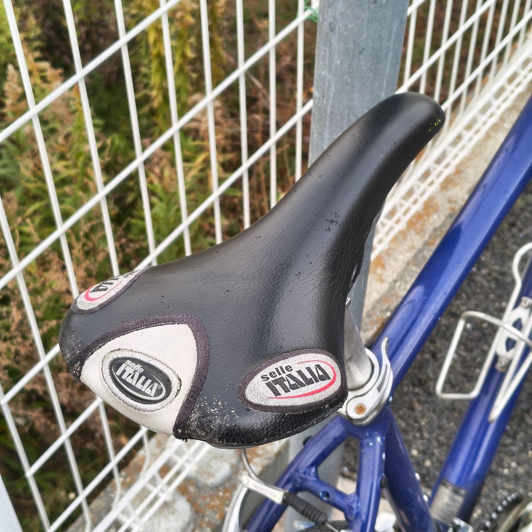 タイヤ新品 クロスバイク GIANT ESCAPE R3 手渡し可