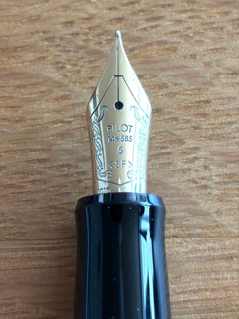 PILOT Custom 74 万年筆 黒