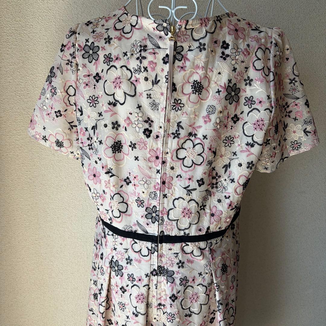 美品Rose Tiaraローズティアラ　オーガンジー刺繍ワンピース　入学式　42