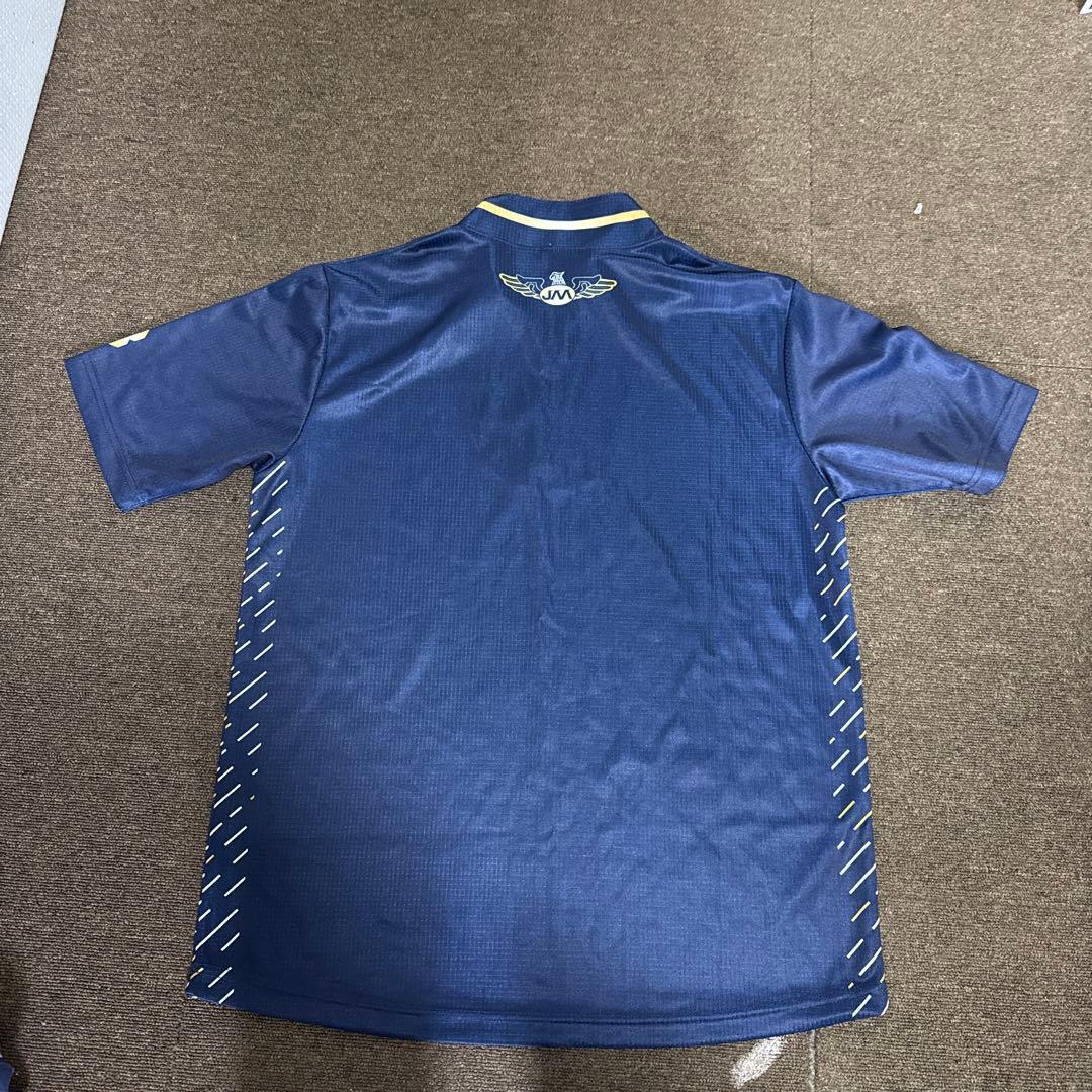 日本航空〔山梨〕のジップTシャツ