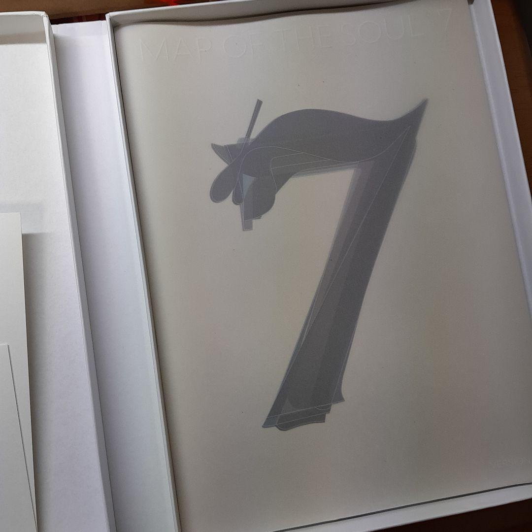 BTS　CD10点　雑誌３冊　ステッカー　フォトカ　セット　まとめ売りのみ