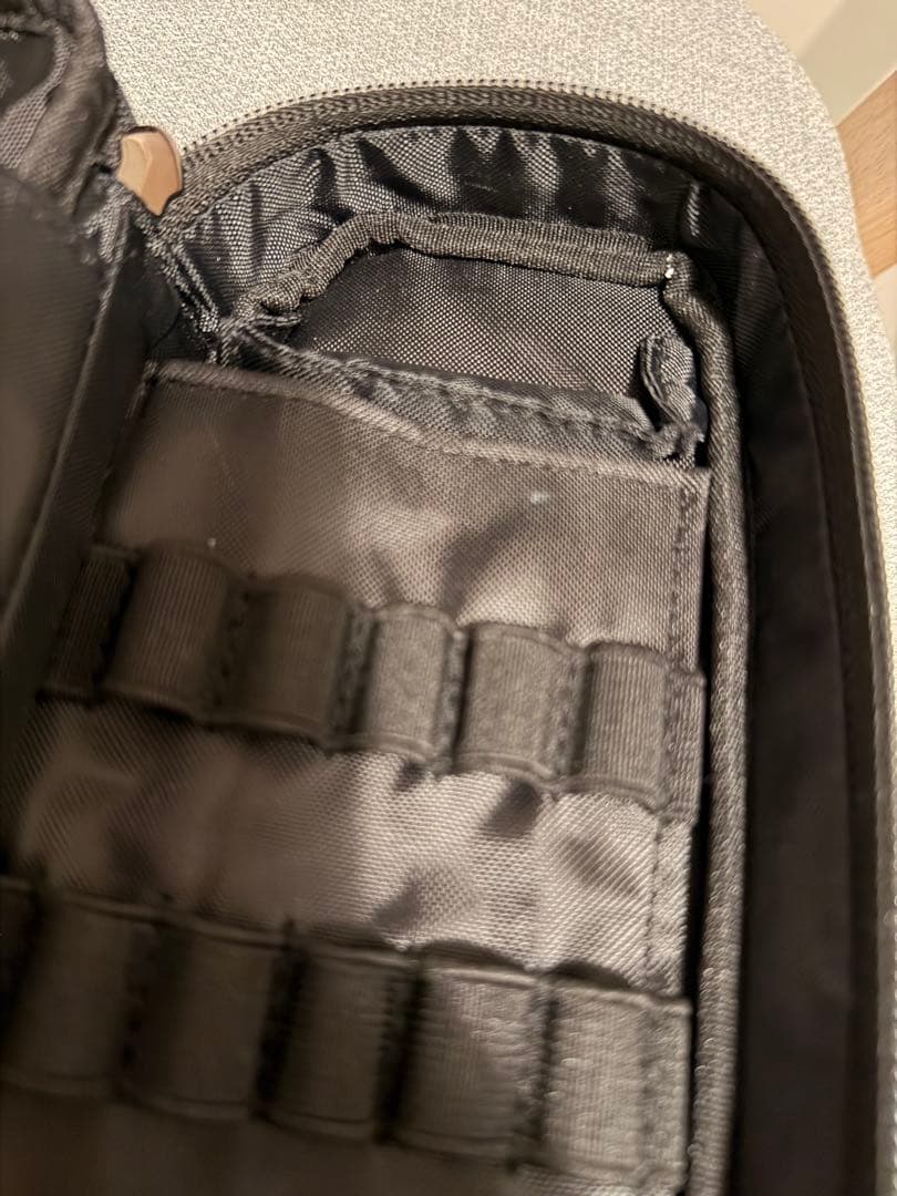 【まとめ売り7点セット】ペンシルケース+ペン6本セット