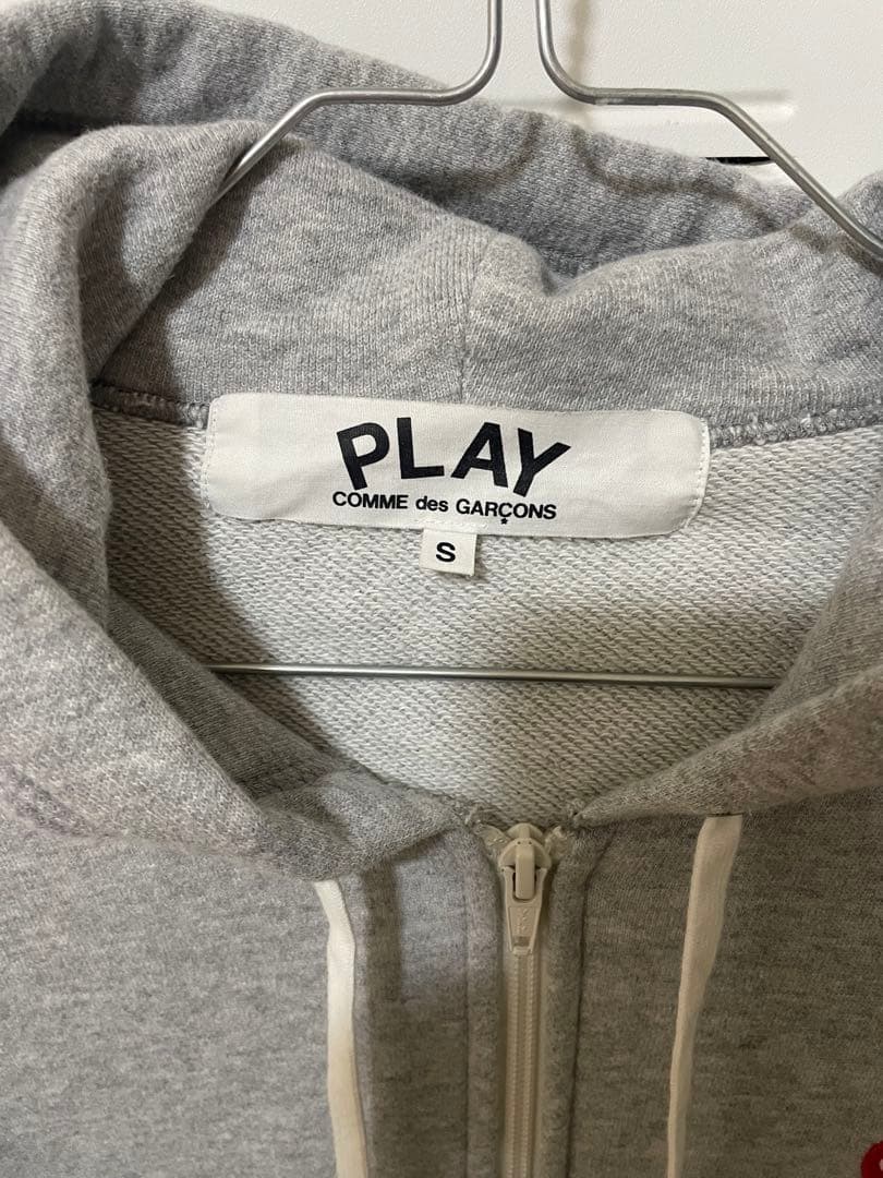 PLAY COMME des GARCONS ジップパーカー Sサイズ