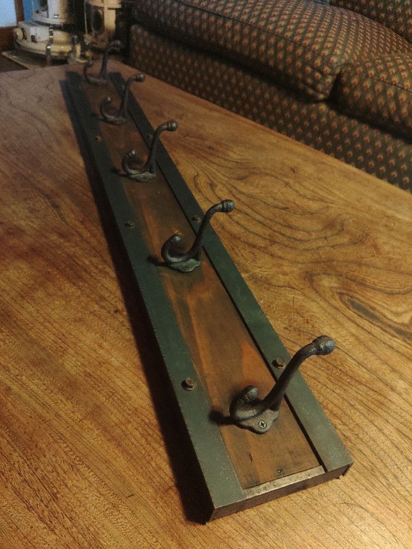 希少　ウォールフック ５フック 木製 金属製　アイアン　インダストリアル