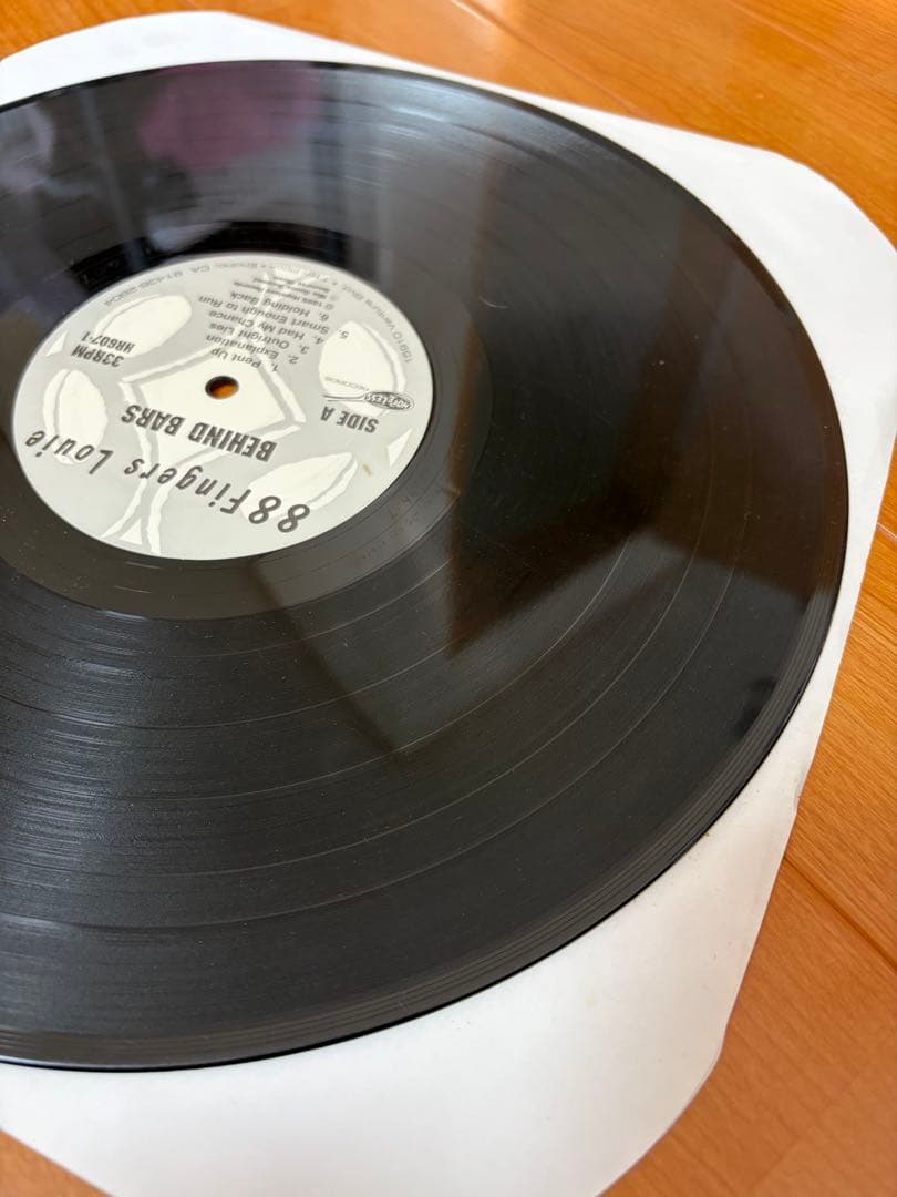 洋楽 88 Fingers Louie Behind Bars