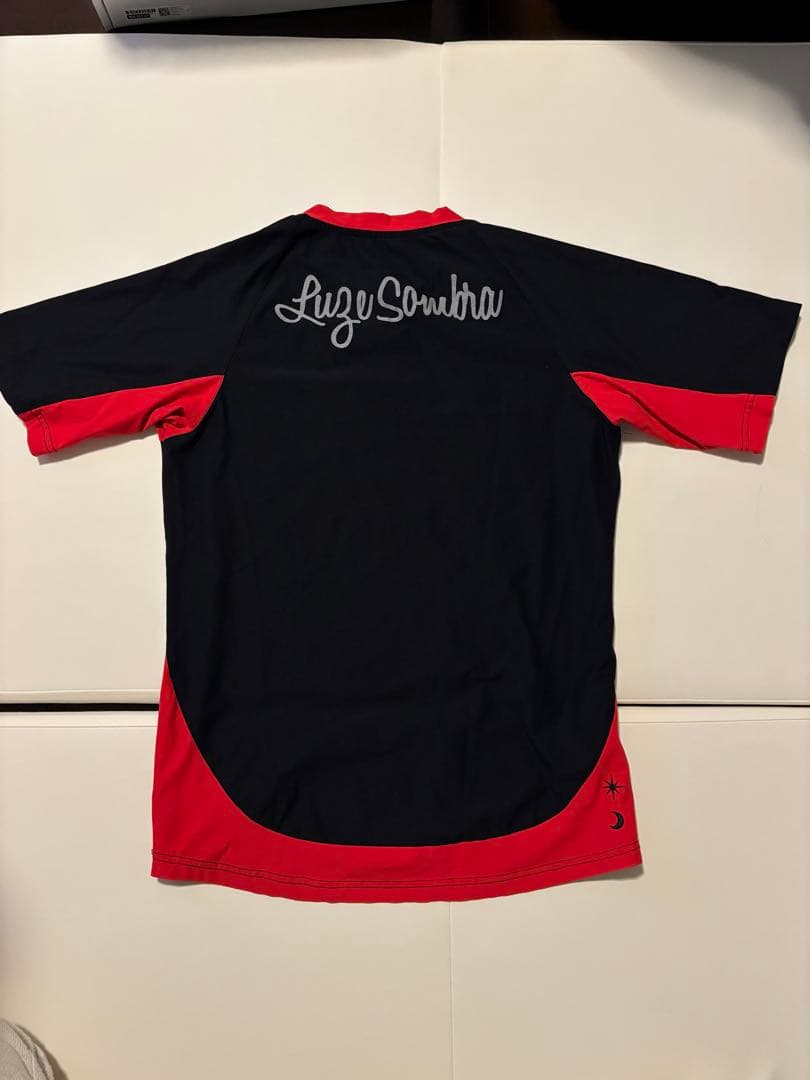 LUZeSombra サッカーシャツとショーツセット 黒/赤