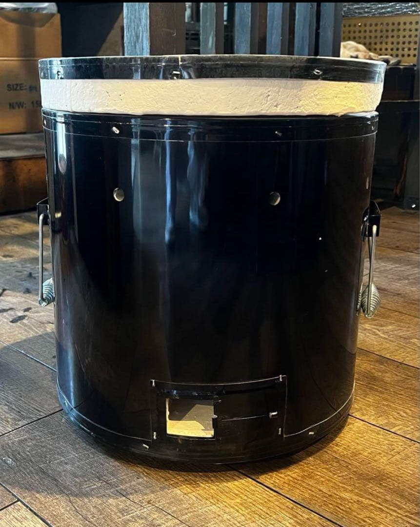 ●B級品●傷あり●火種コンロ　希少な珪藻土　フタ付き新品