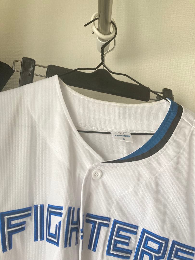 北海道日本ハムファイターズ 伊藤大海 ユニフォーム #17