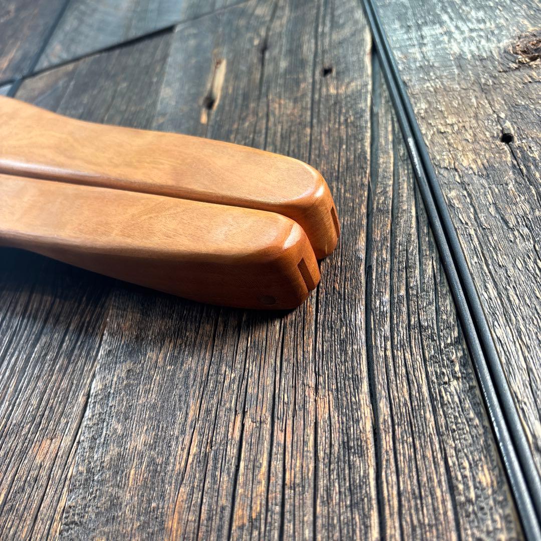 カーミットチェア　銘木　アームレスト　肘掛け　ハンドメイド　チェリー材　未使用品