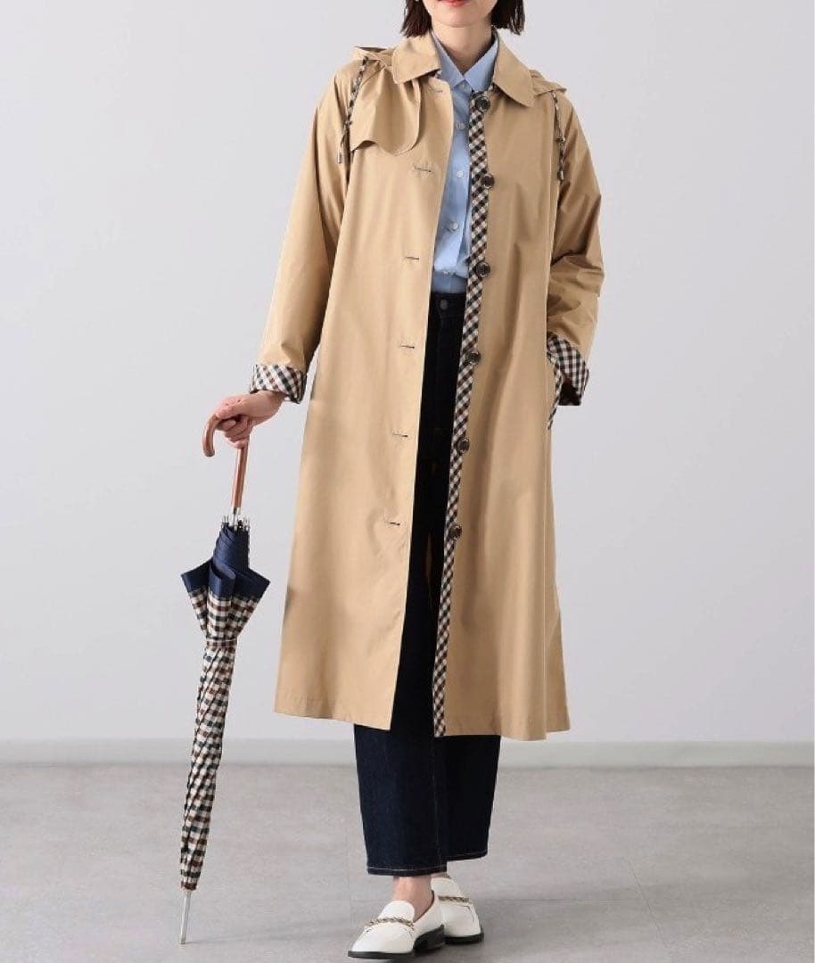 《アクアスキュータム》新品 オンライン完売品 トレンチデザイン レインコート L