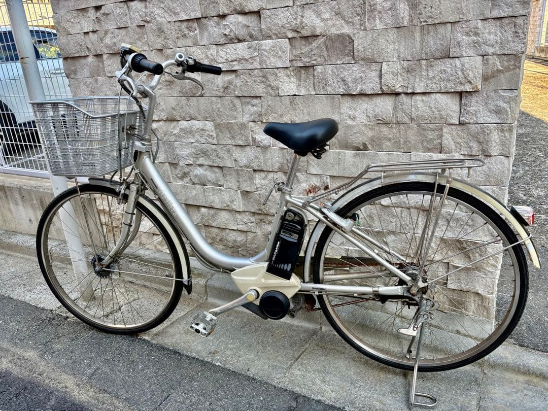 ブリヂストン　電動アシスト自転車 Assista シルバー