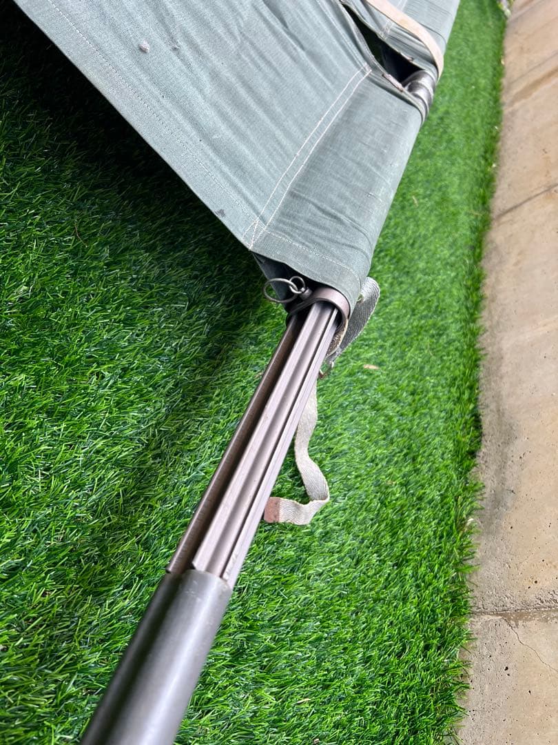 フランス軍？　担架　キャンプ用コット　サバゲー小道具などに　折り畳み簡易ベッド