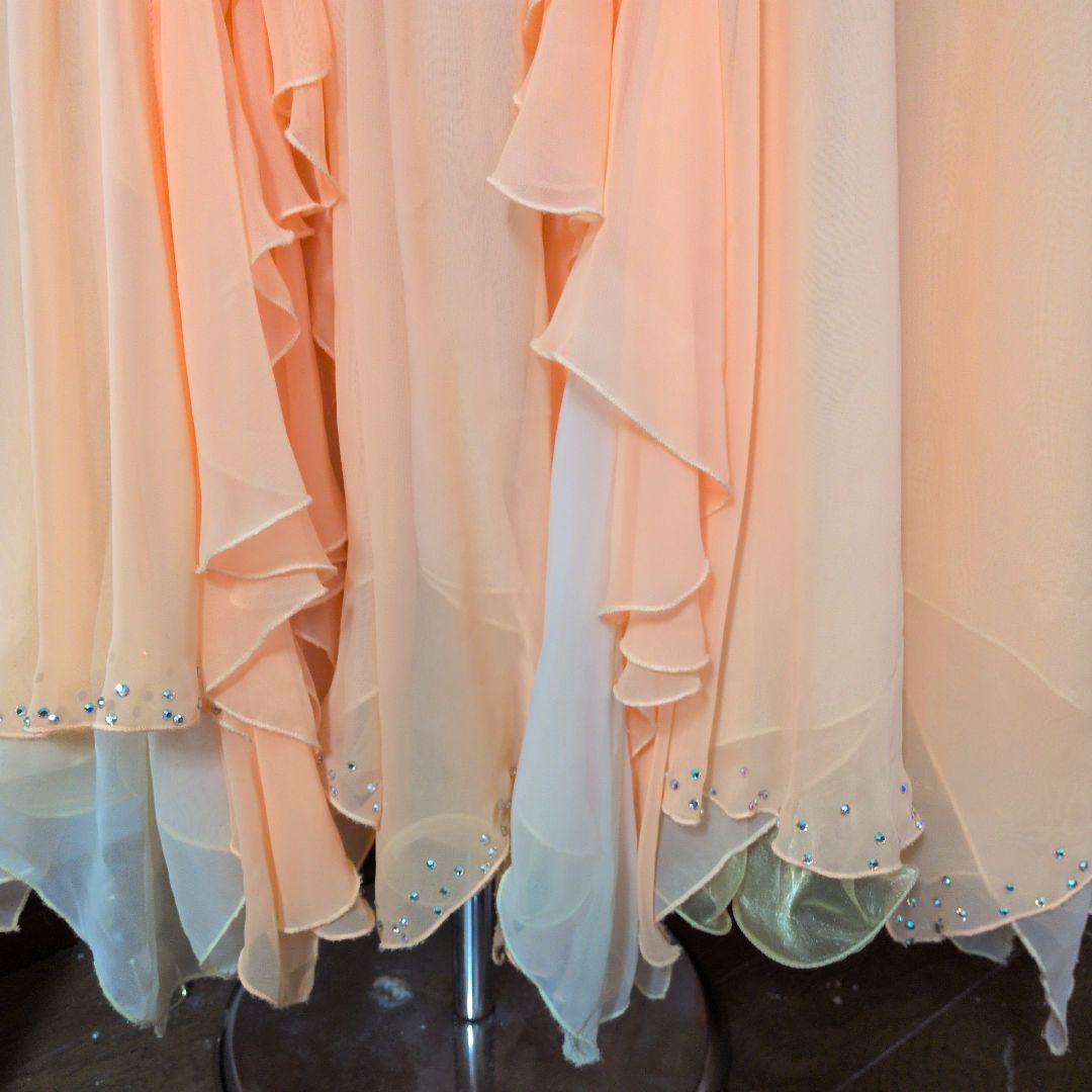 社交ダンス、スタンダードドレス 華やかなオレンジ