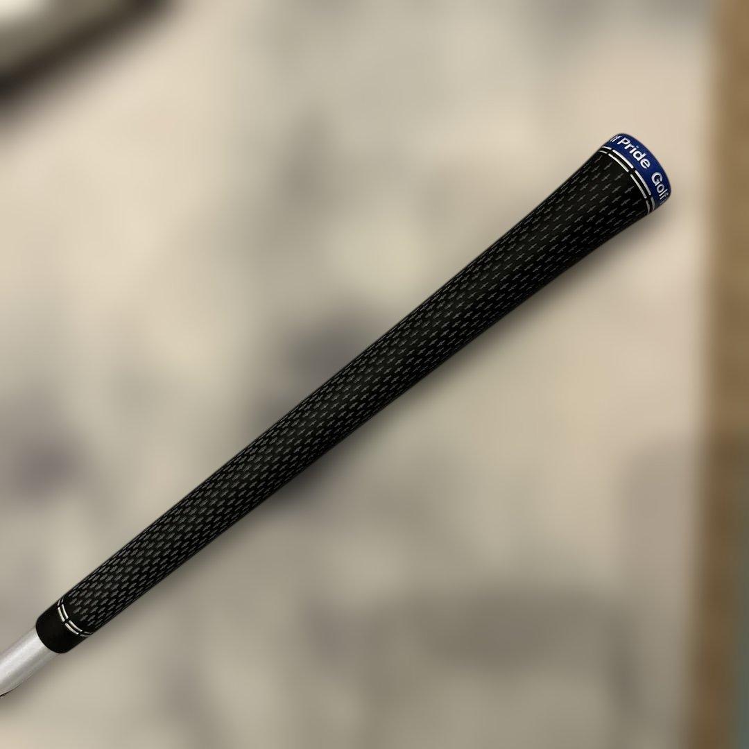 大人気！希少！Qi35 7w 21度TOUR AD DI 7S BLACKコスメ