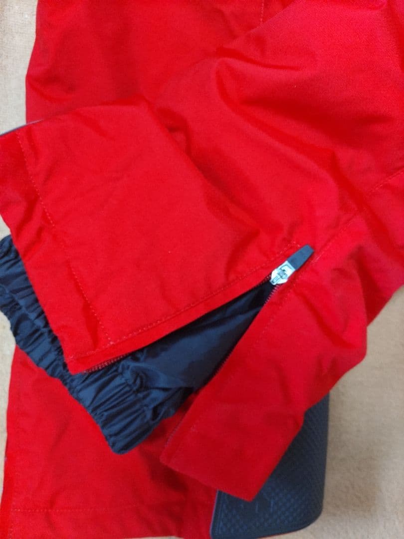 新品タグ付 & 良品 DESCENT MOVE SPORTS 上下