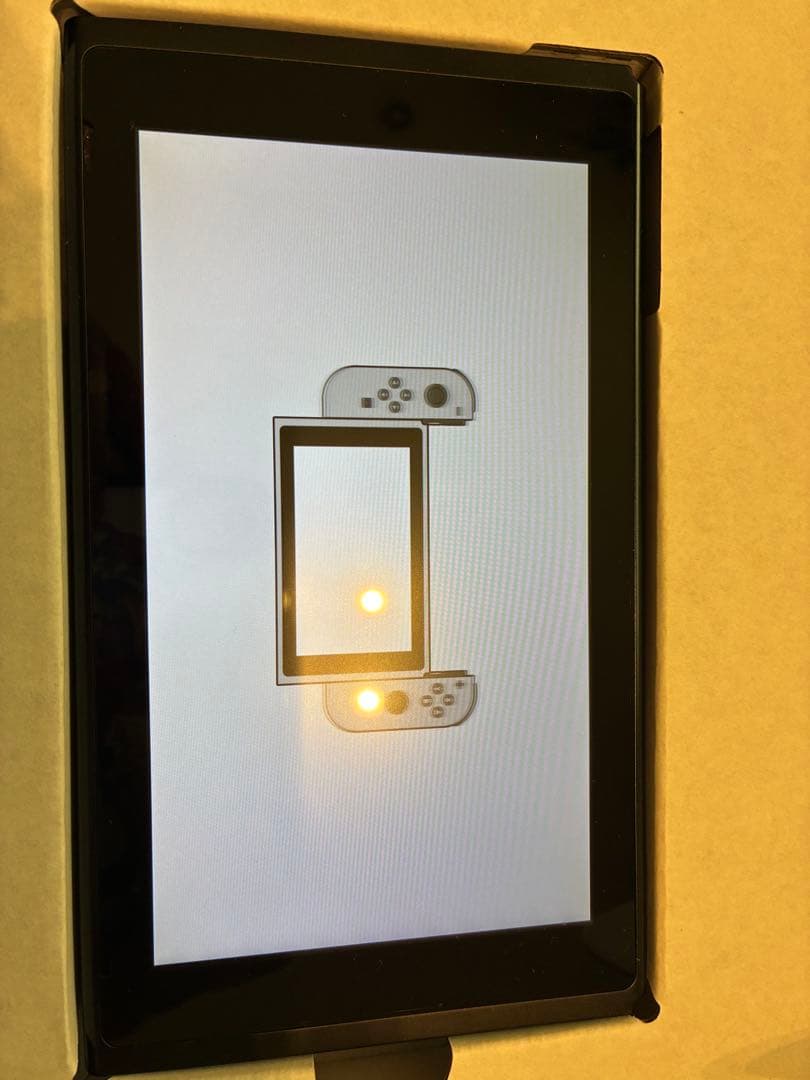 Nintendo Switch 本体 赤・緑 Joy-Con