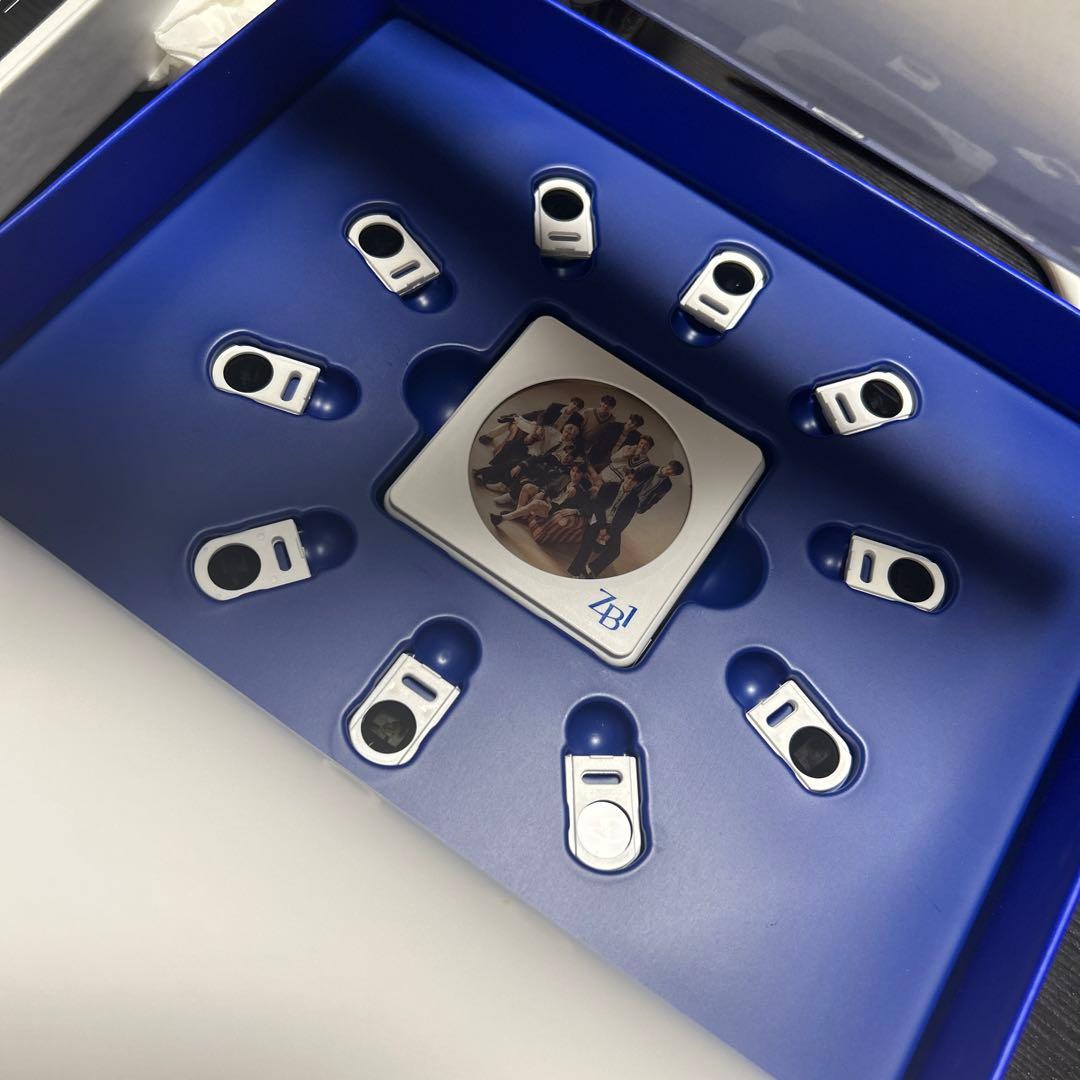 ゼロベースワン ファンクラブキット