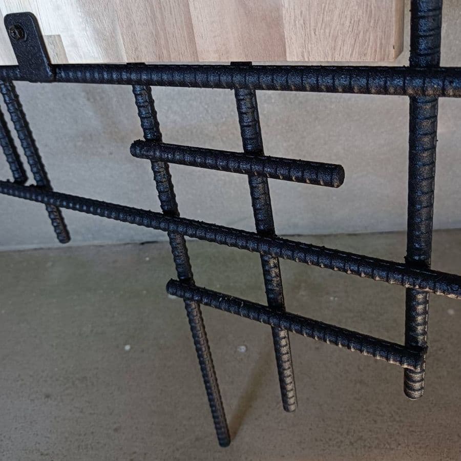 壁掛け可能看板 格子状 木材 スチール