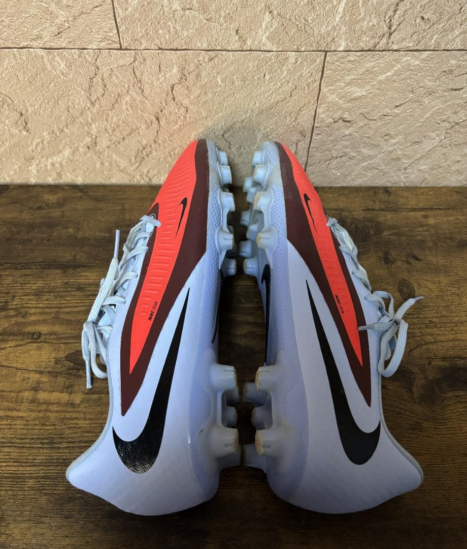 サッカースパイク　28㎝、トレシュー　27.5㎝