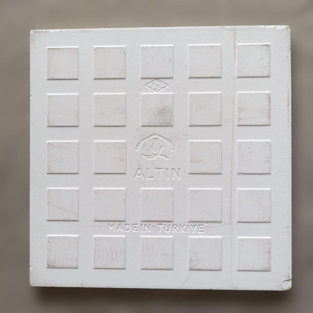 ❦セビリア焼　陶器プレート　タイル　壁掛け　飾り　鍋敷き　スタンド付