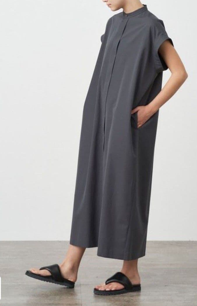 ATON エイトン バンドカラー ドレス ワンピース タグ付 黒 02 未使用