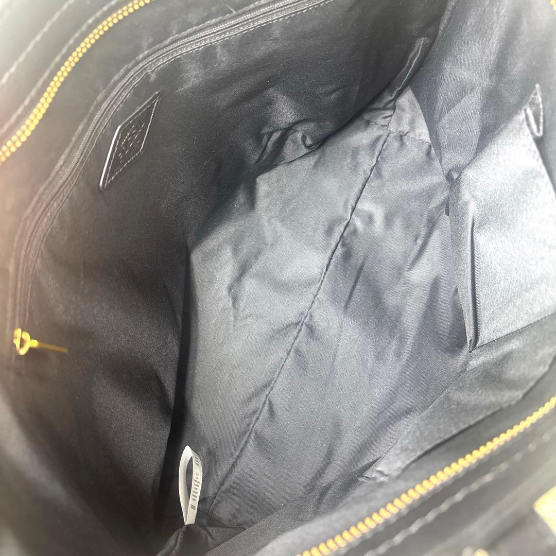 [極美品] FOSSIL フォッシル　トートバッグ　牛革　黒　チャーム　大容量