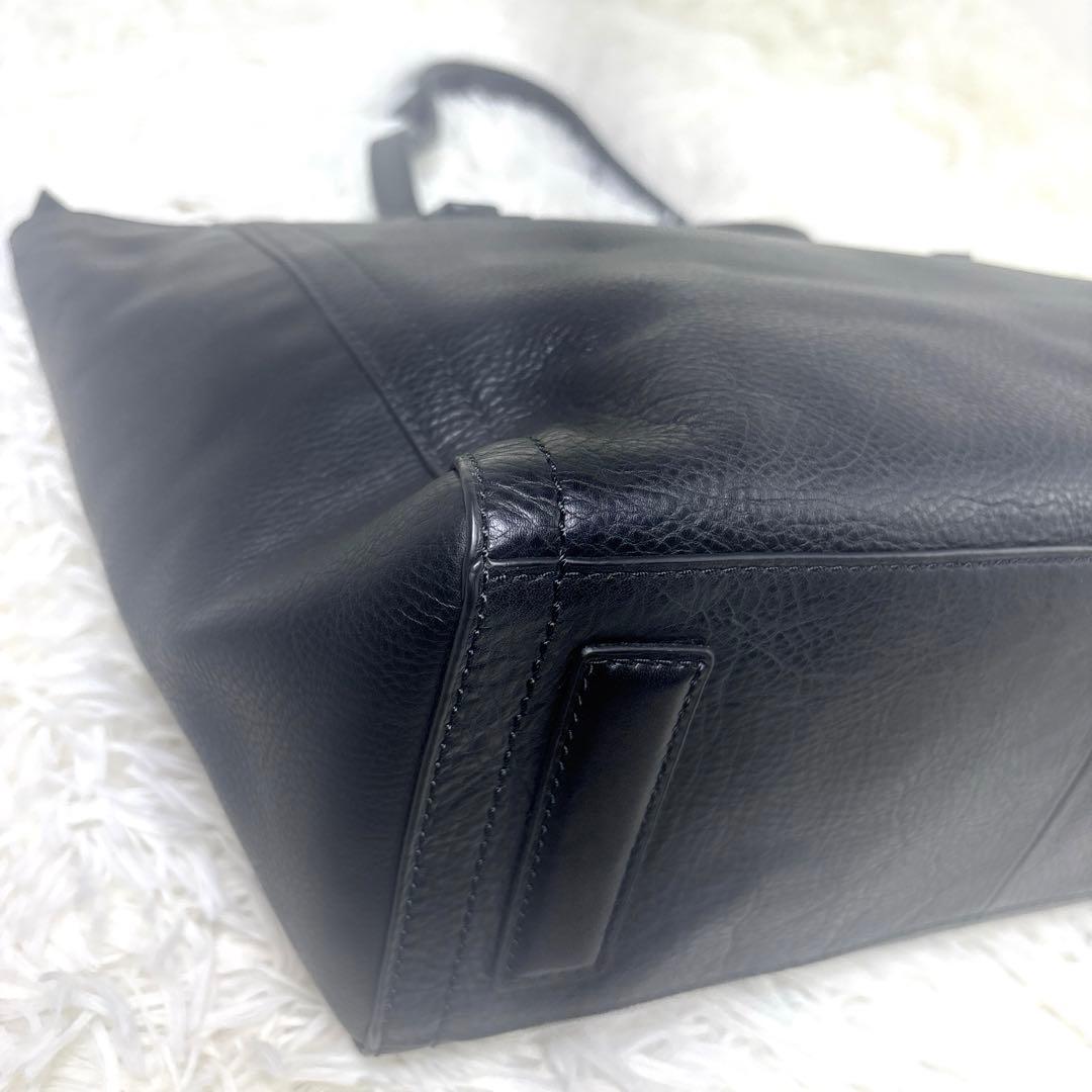 [極美品] FOSSIL フォッシル　トートバッグ　牛革　黒　チャーム　大容量