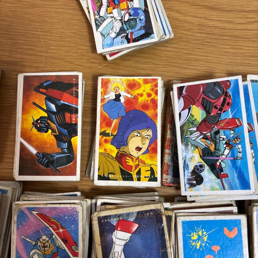 昭和レトロ　希少　大容量　ガンダム　めんこ　ドラえもん　キテレツ　仮面ライダー