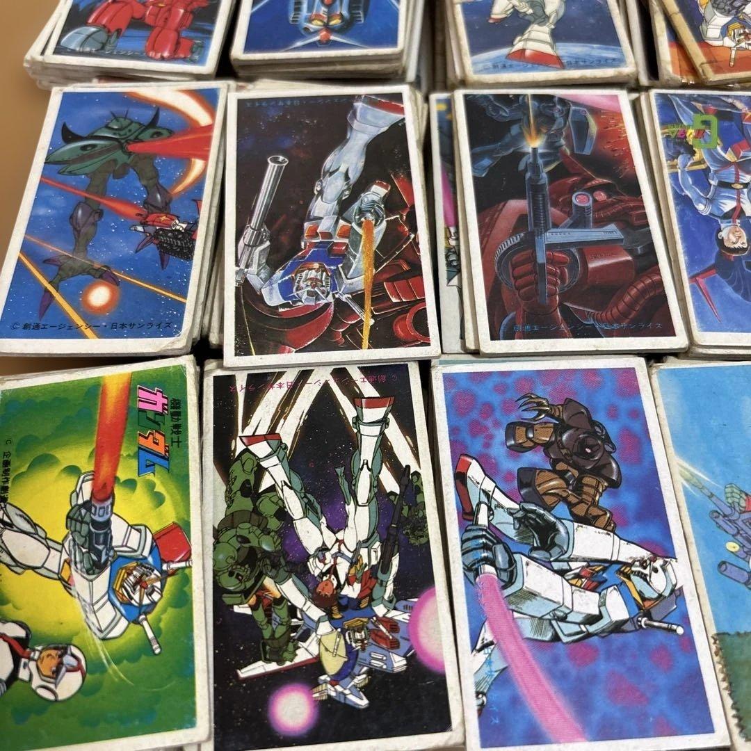 昭和レトロ　希少　大容量　ガンダム　めんこ　ドラえもん　キテレツ　仮面ライダー