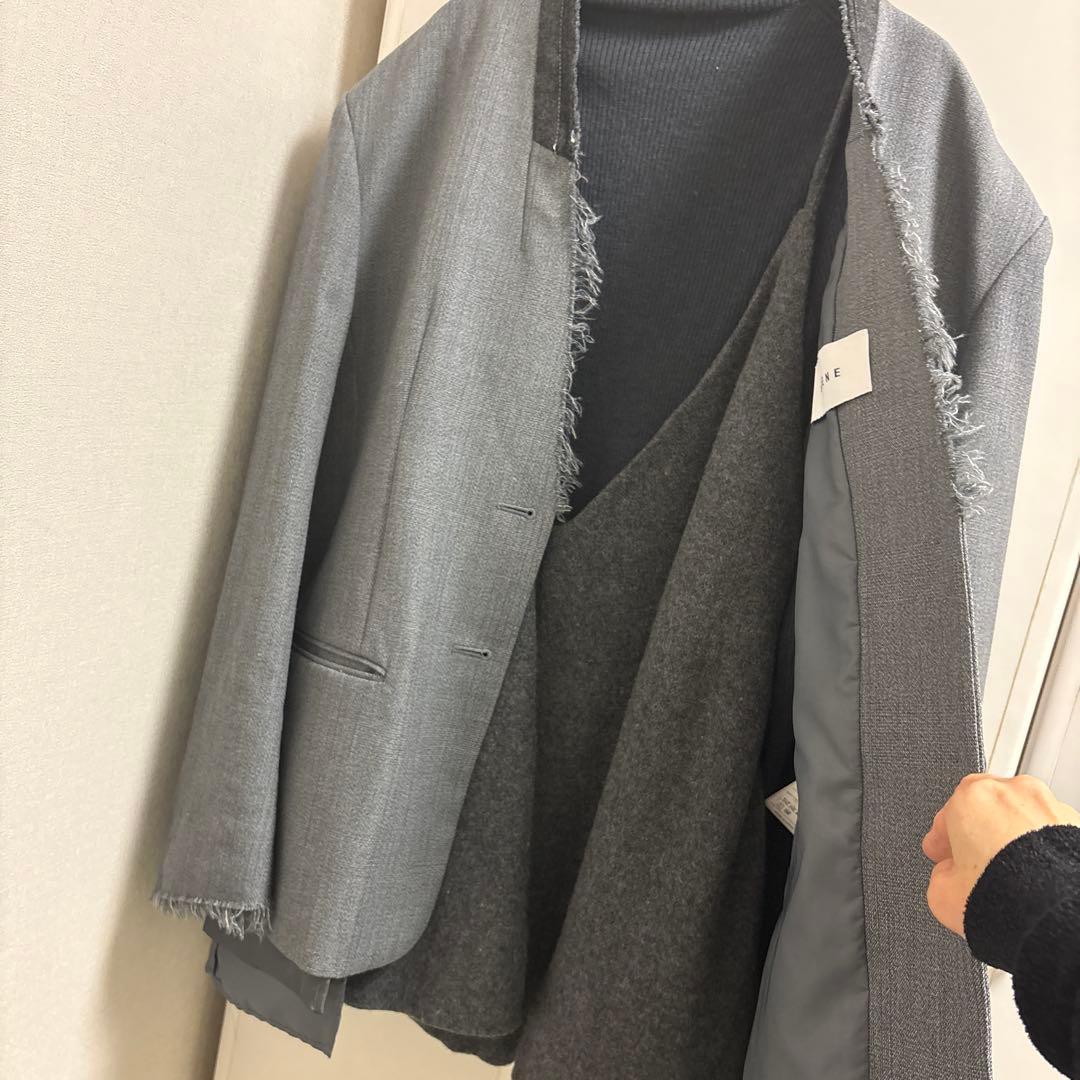 アーバンリサーチ　クリンクルクリンクル　Vネックニットベスト　グレー