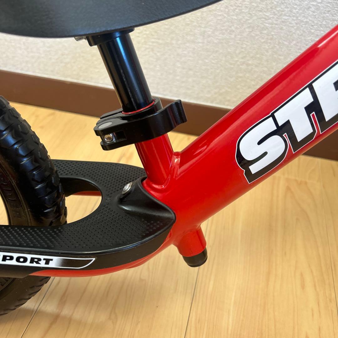 【美品】ストライダー スポーツモデル 12インチ　日本正規品　レッド