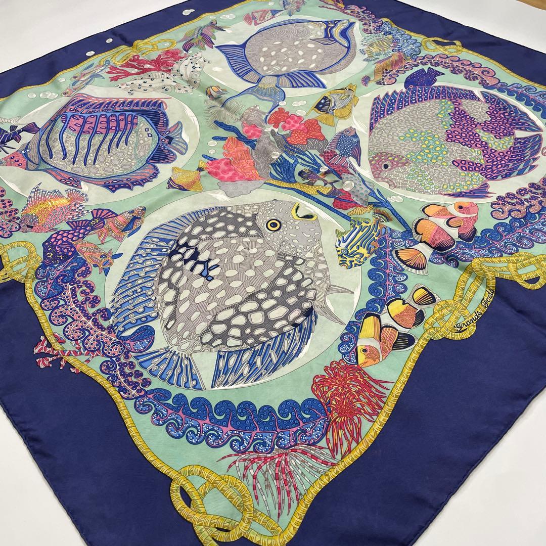 HERMES エルメス　大判スカーフ　カレ90 バッグチャーム　タペストリー　魚