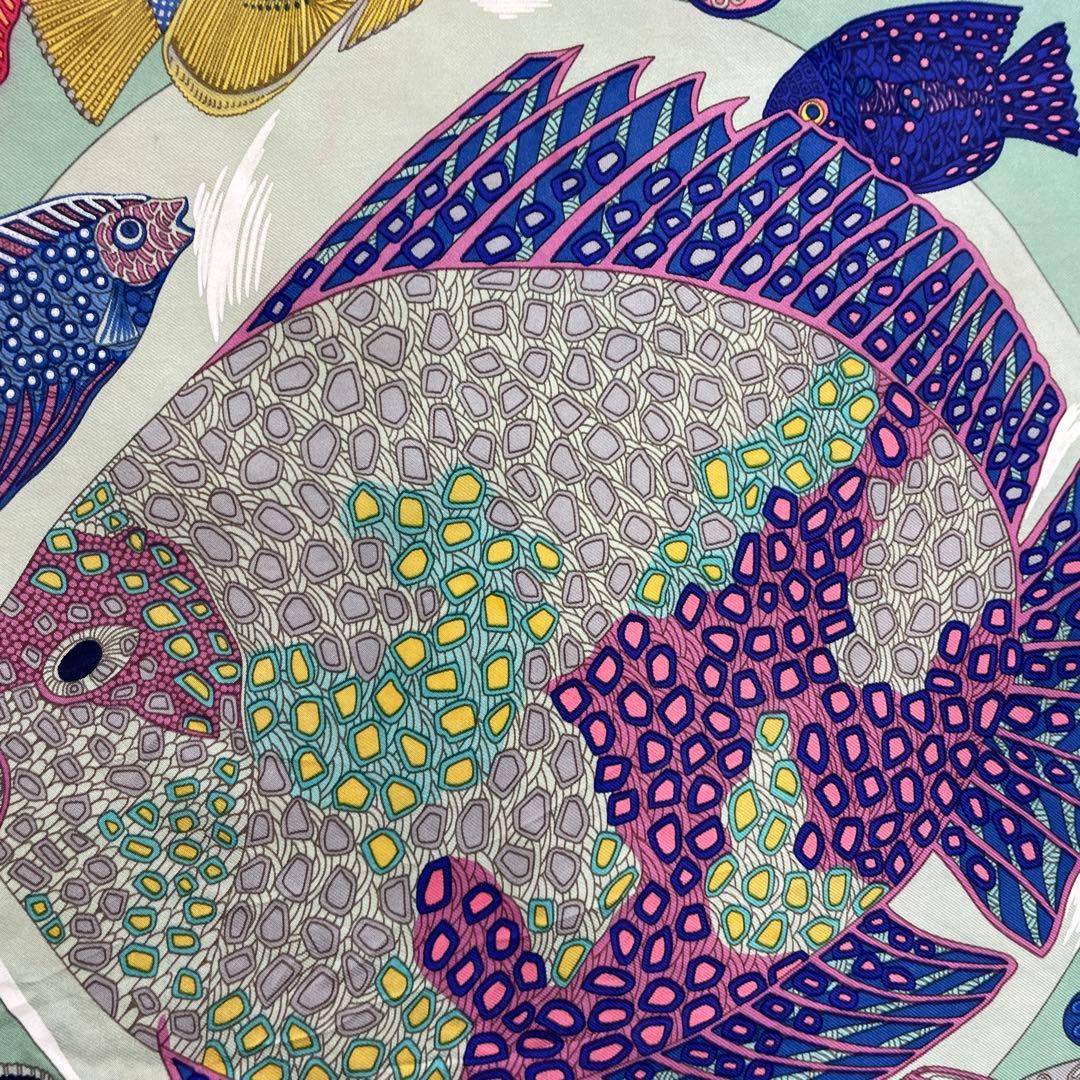 HERMES エルメス　大判スカーフ　カレ90 バッグチャーム　タペストリー　魚