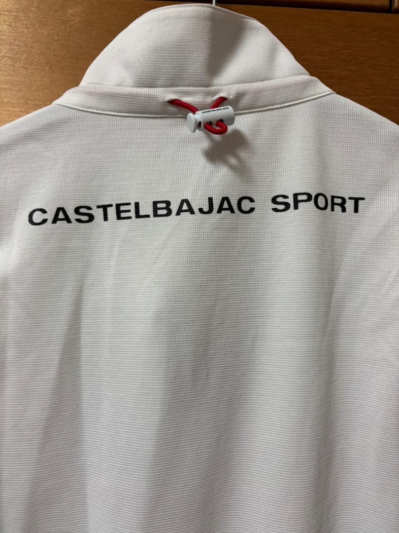カステルバジャック　白　ベスト　ゴルフウエア　美品　サイズ40