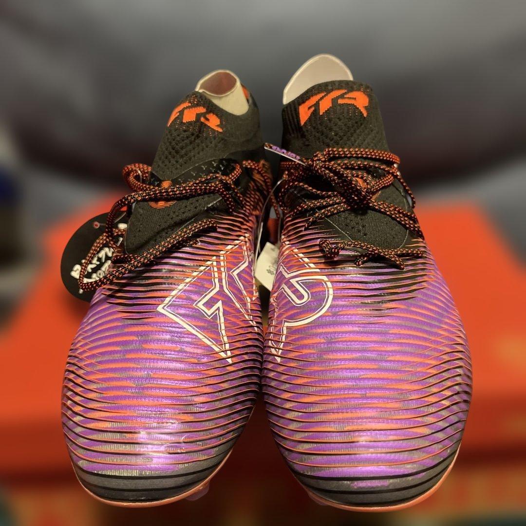 新品PUMA FUTURE 8アルティメットHGAG ￼サッカースパイク　27㎝