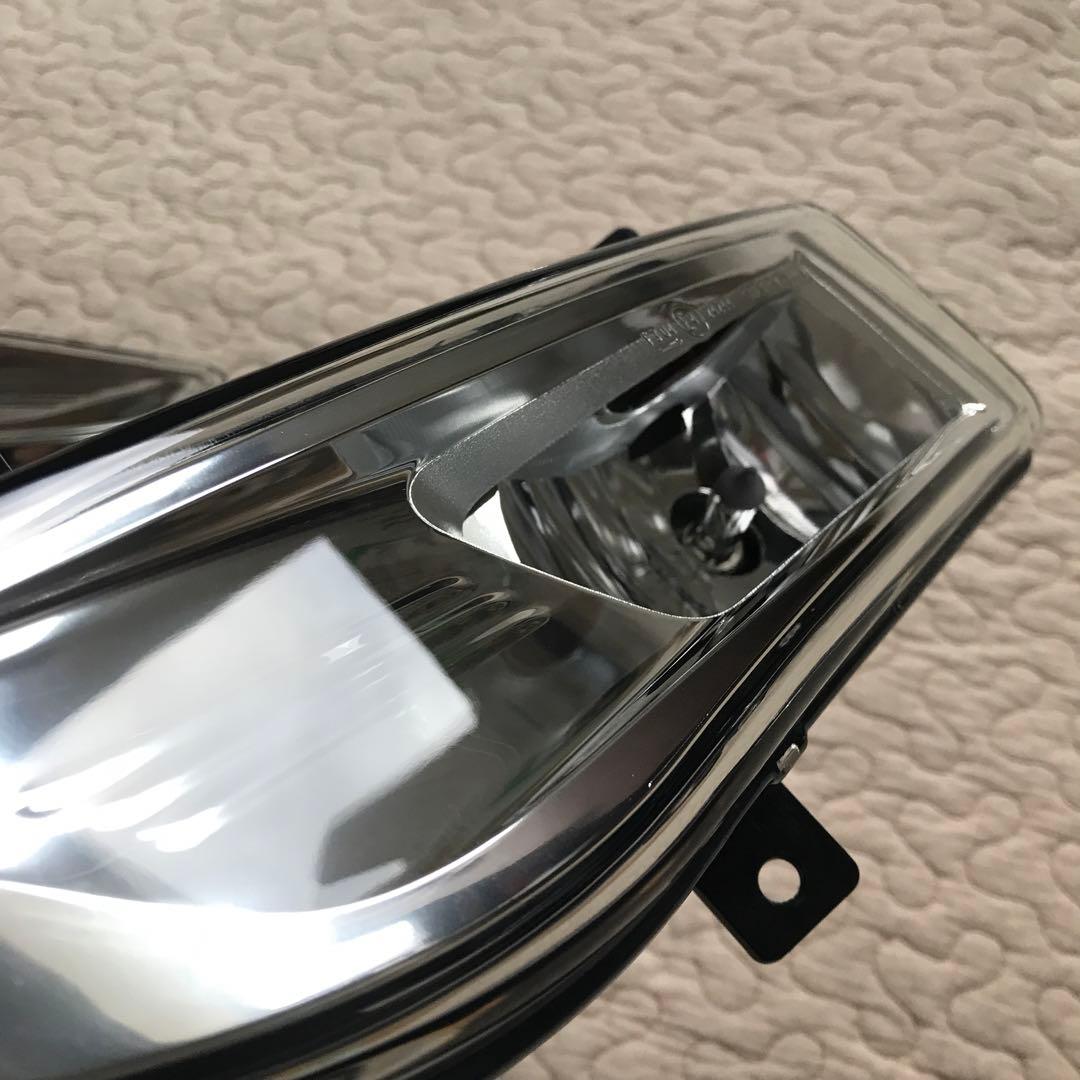 ◎日産セレナC27◎ 新品取外し部品　フォグランプ2個セット左右