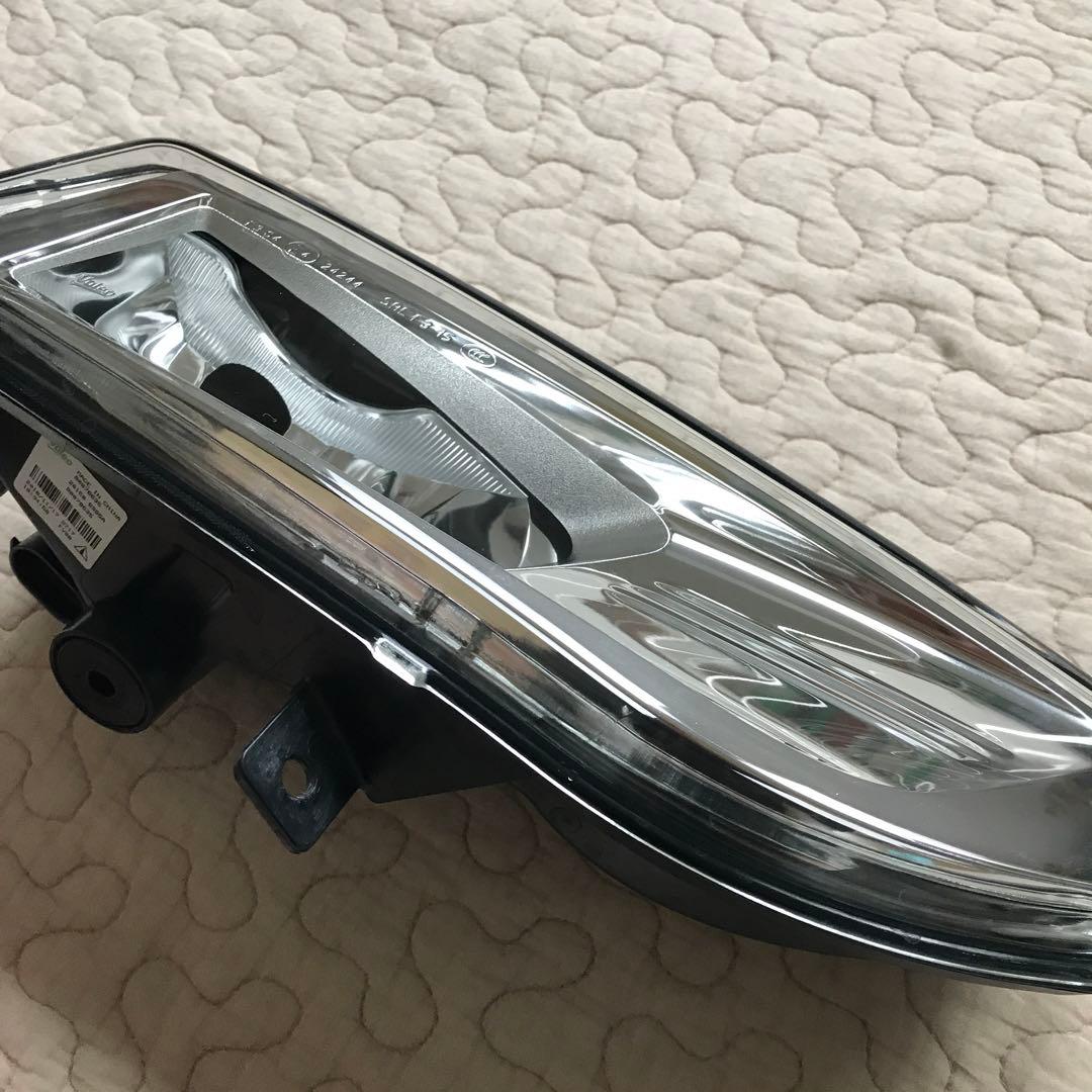 ◎日産セレナC27◎ 新品取外し部品　フォグランプ2個セット左右