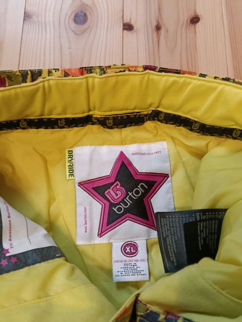 Burton 子ども用スノーボードウェアセット