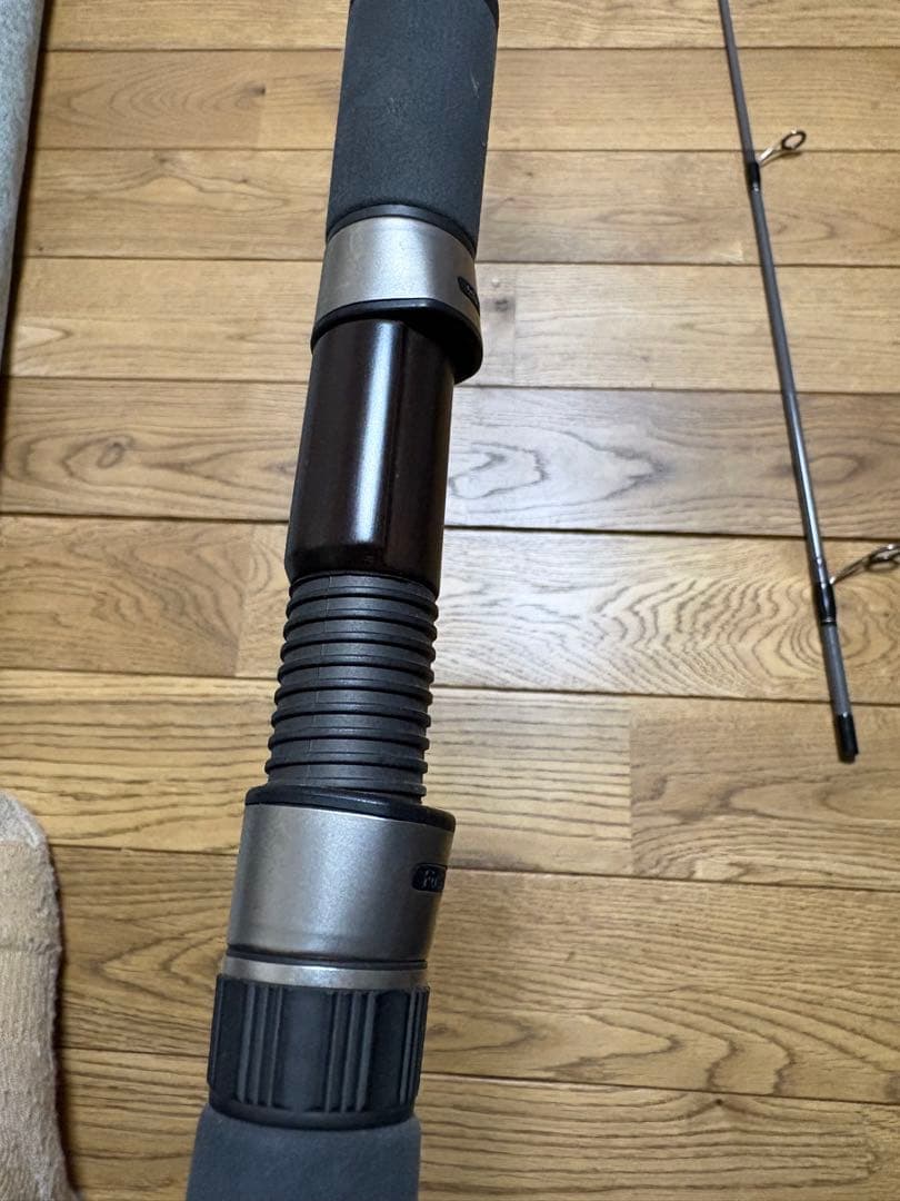 CODE コード ライフスタイルデザイン ザウルス　ボロン　S82-4 トラウト