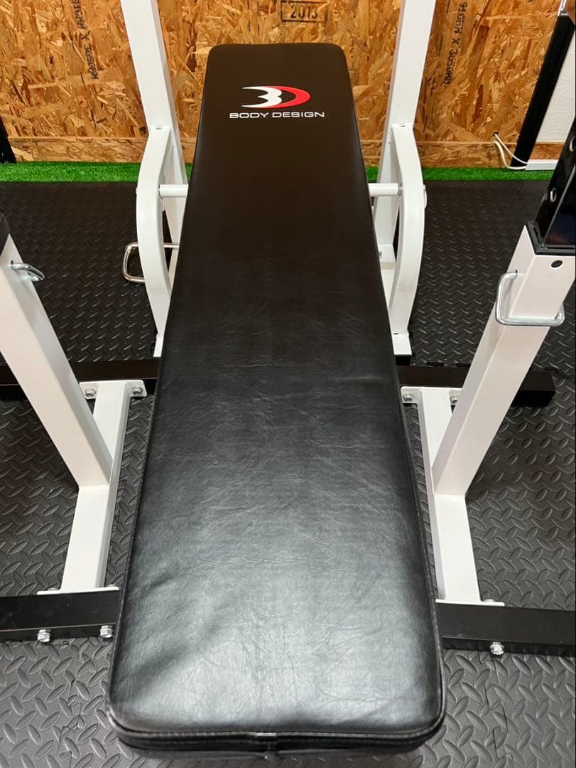【美品】引取り、ボディデザイン　トレーニングベンチセット