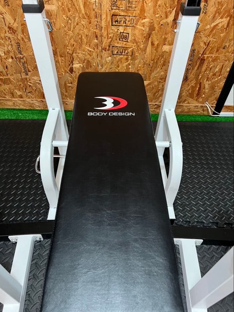 【美品】引取り、ボディデザイン　トレーニングベンチセット