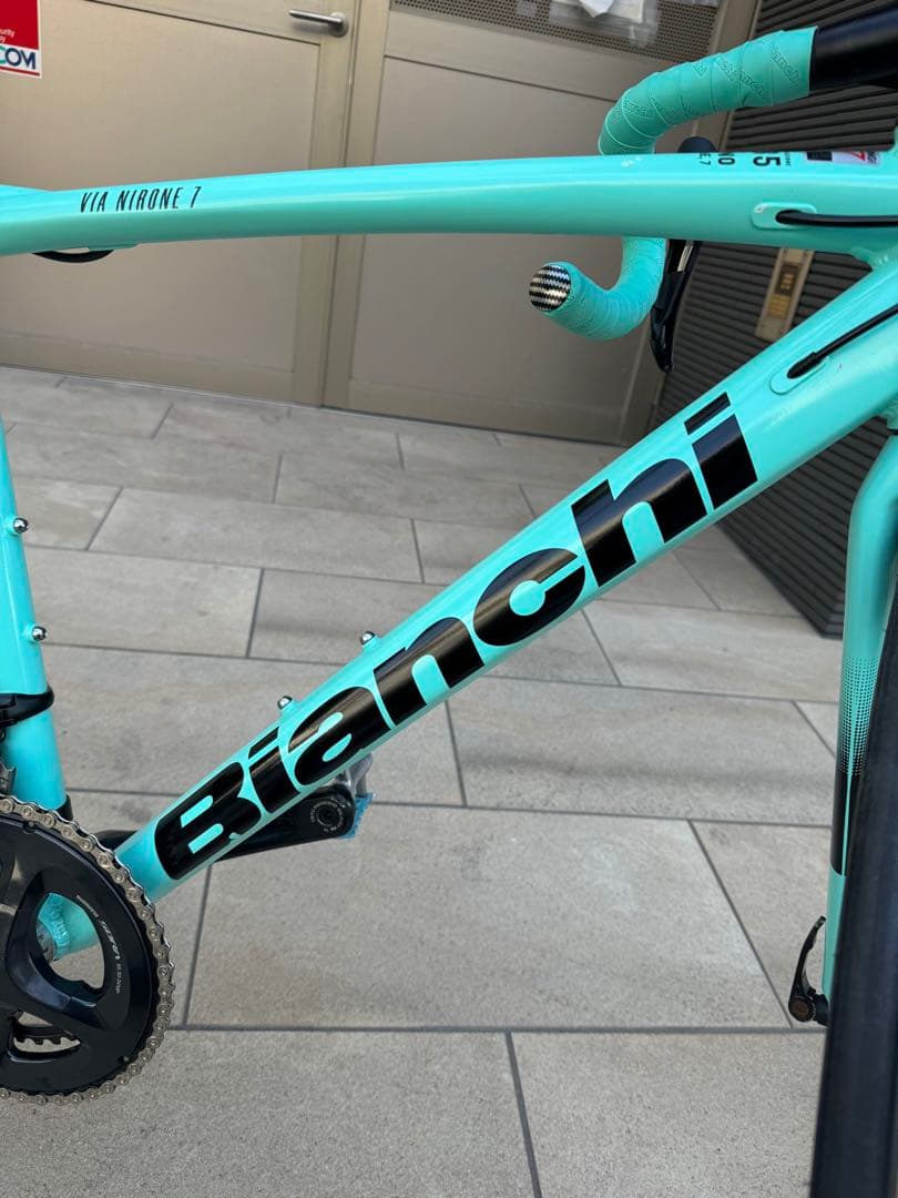 BIANCHI vianirone7ロードバイク自転車