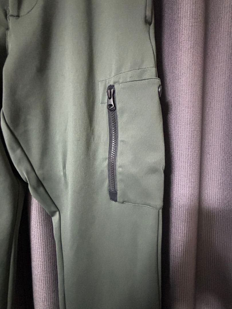 t*a様 BRIEFING ジョガーパンツ オリーブ L クリーニング済み