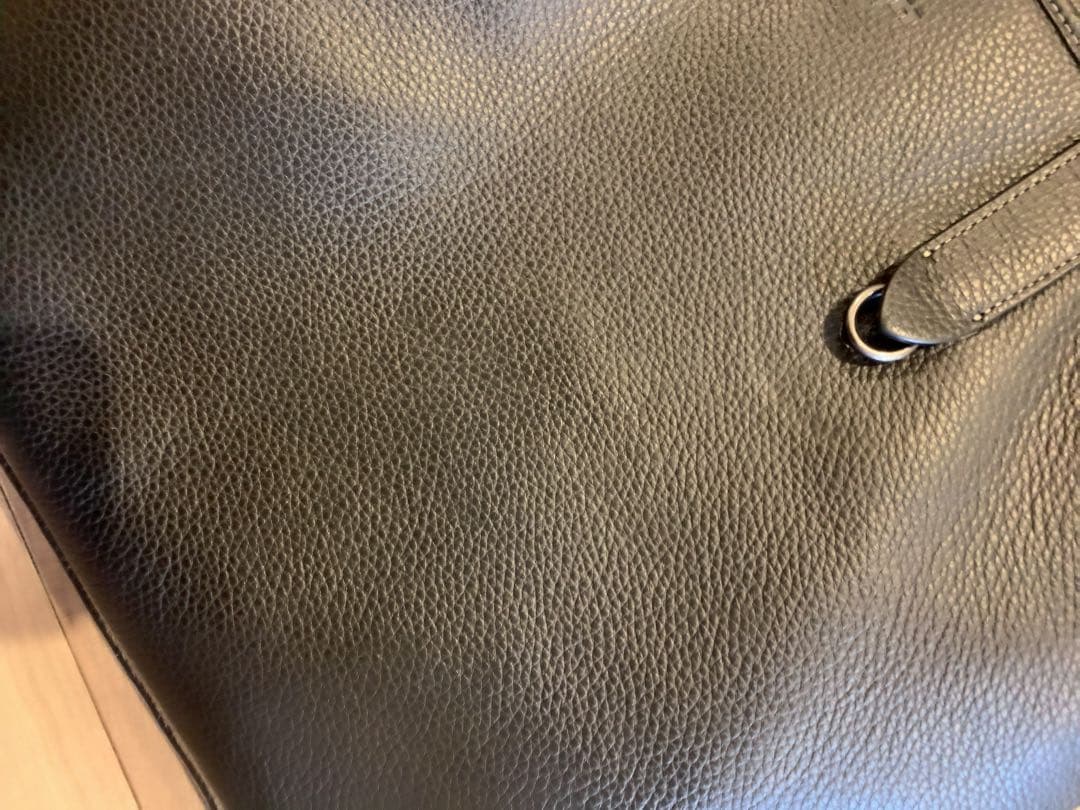 COACH ブラックレザーサリバントート