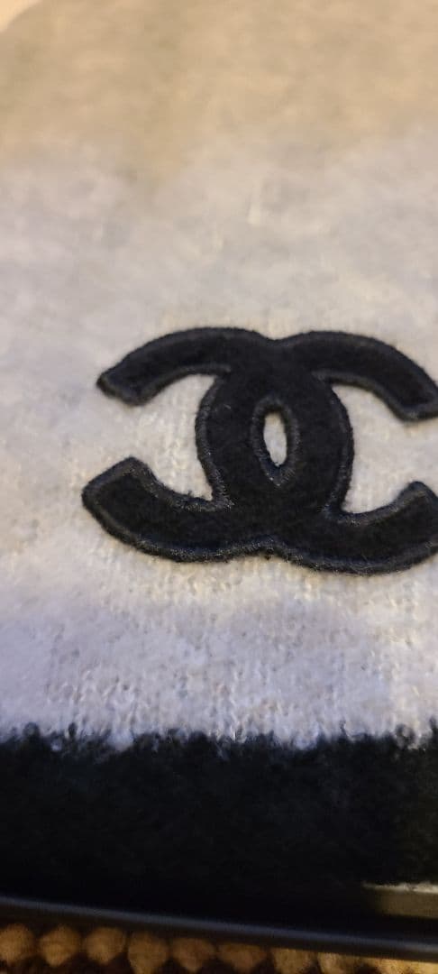 お値下げしました❗100％本物‼️未使用タグ付き★CHANELシャネルニット帽子