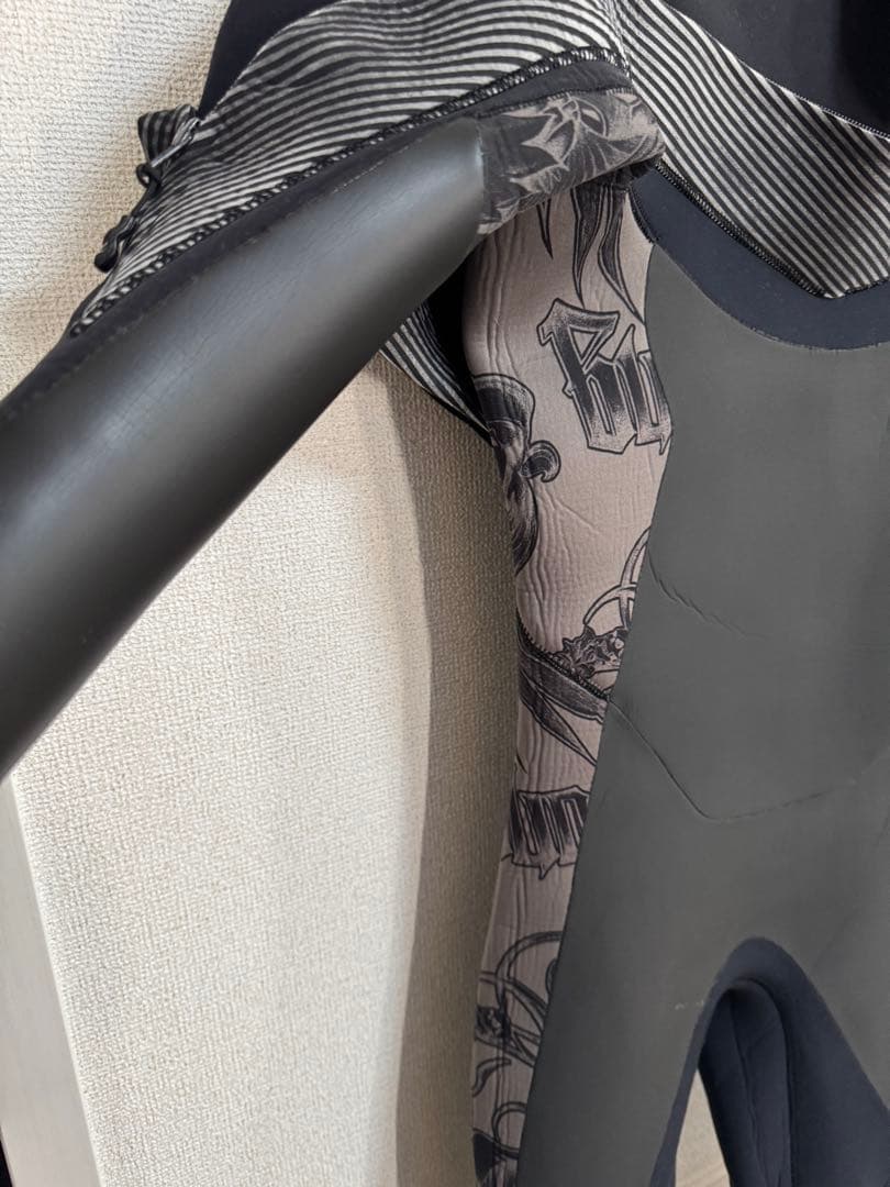 ビラボン ウェットスーツ セミドライ　M size