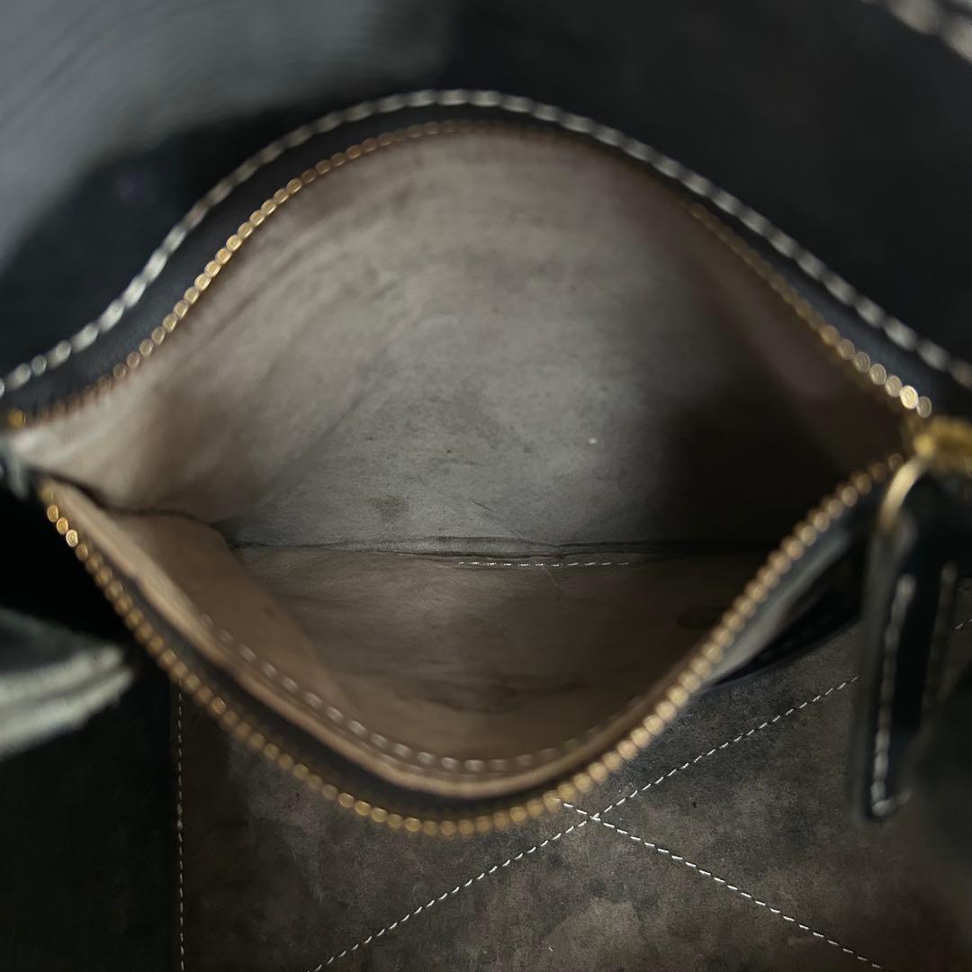 【良品】　土屋鞄　ディアリオ　トートバッグ　レザー　黒　肩掛け◎　自立◎