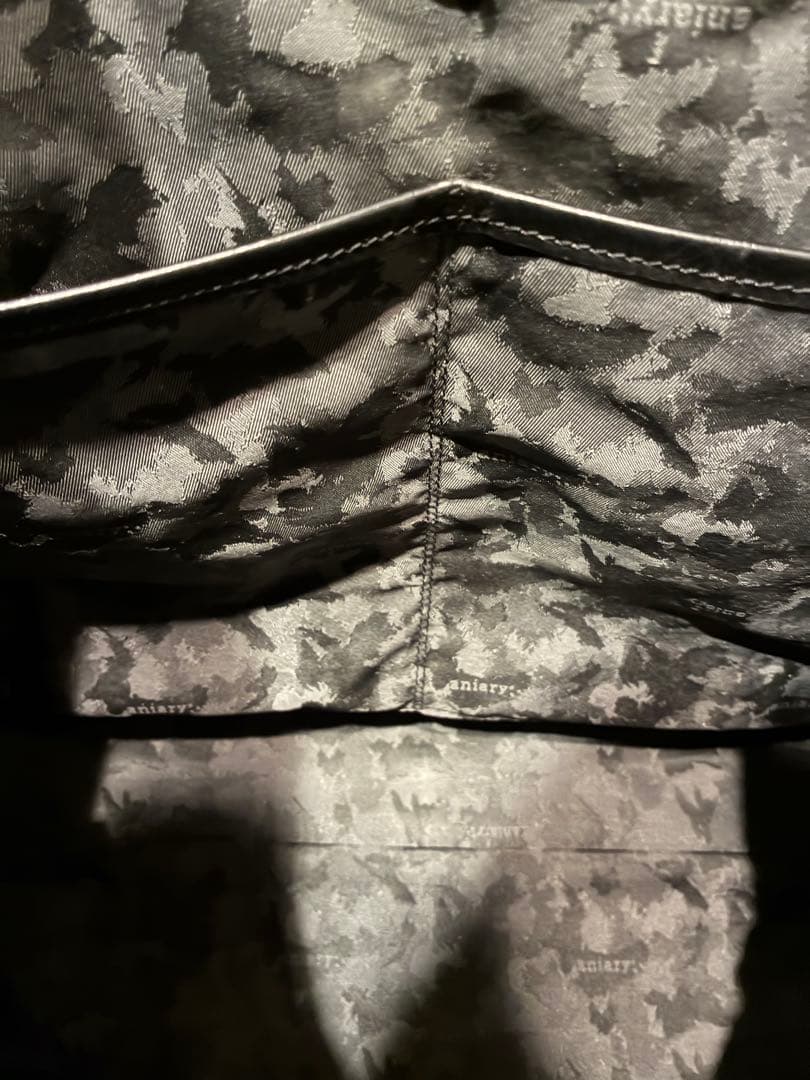 aniary アイディアル オールレザー 型押し トートバッグ