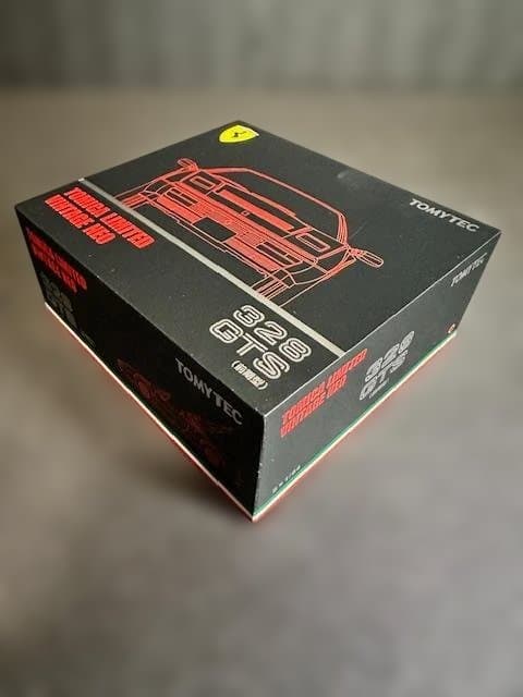 【未使用・TOMYTEC】フェラーリ 328 GTS（前期型）（赤）