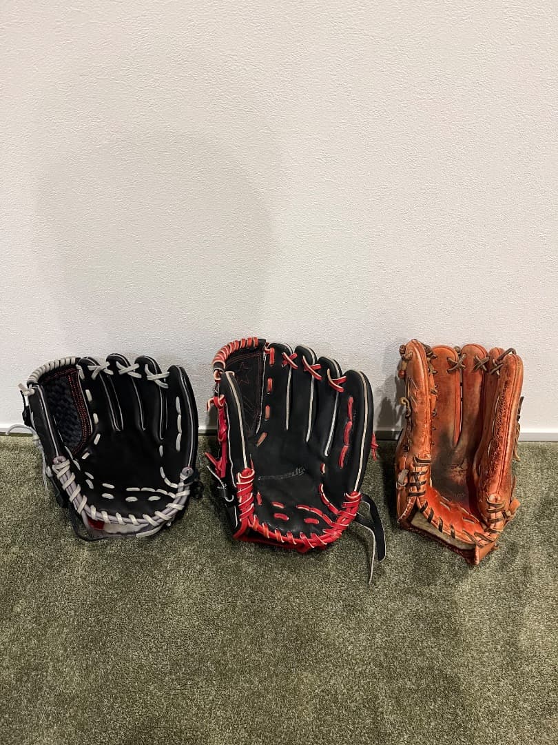 野球　投手用グローブ　外野用グローブ